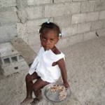 Haiti_Girlw_food