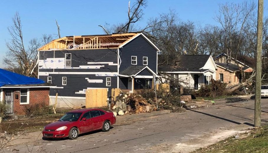 Tornadoes sweep across Tennessee